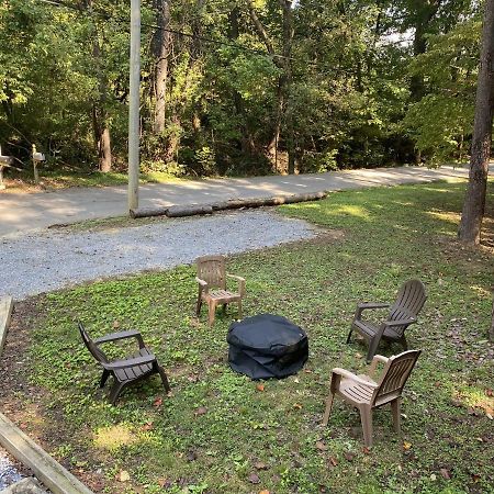 Tranquil Valley Retreat Cabin セバービル エクステリア 写真