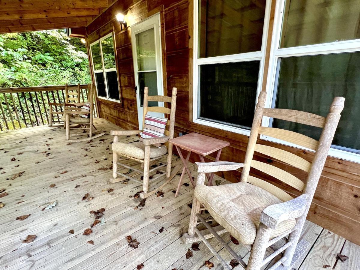 Tranquil Valley Retreat Cabin セバービル エクステリア 写真